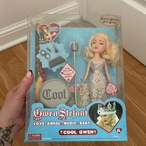 Cool Gwen Doll with Blonde Hair and Silver Dress